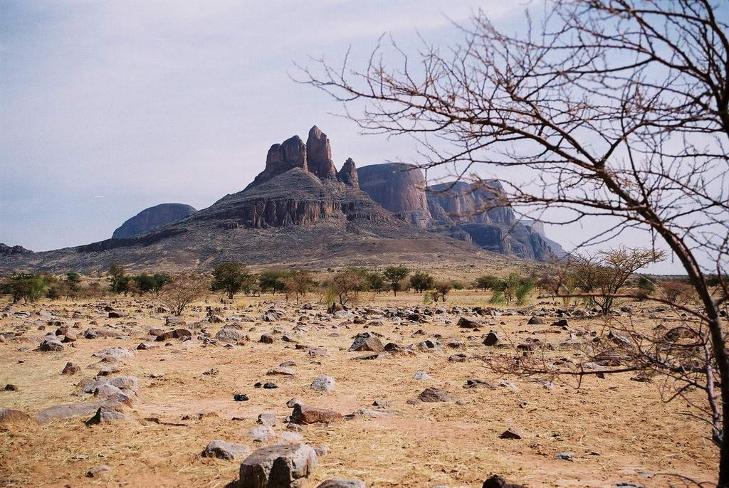 Monts 2